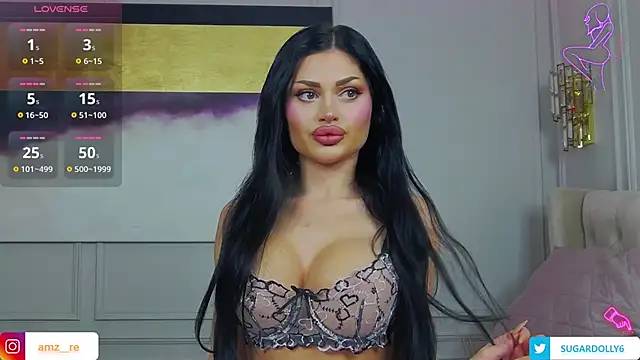 AmyAzureee online show from 10/28/25, 10:52