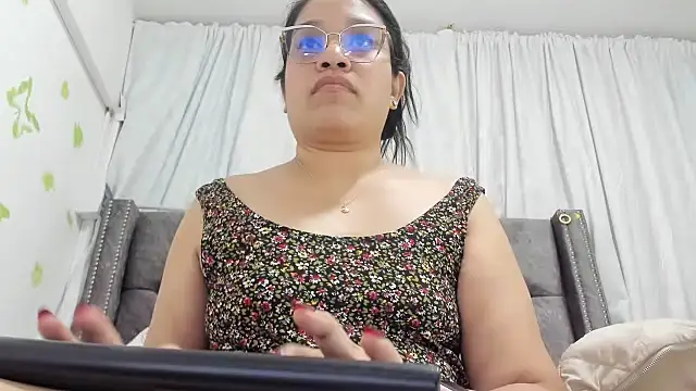 KEYRA-MILLER- online show from 04/09/26, 06:47