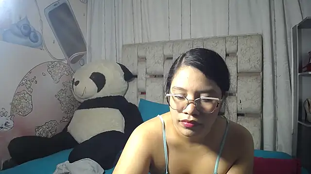 KEYRA-MILLER- online show from 11/23/25, 02:10