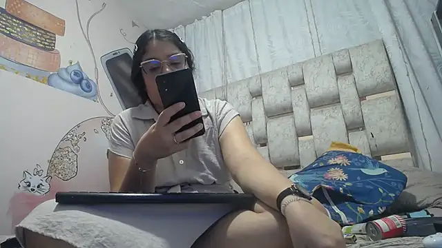 KEYRA-MILLER- online show from 03/12/26, 02:06