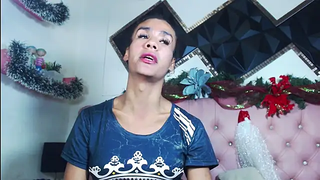 andrea safeira doll online show from 12/18/25, 10:24