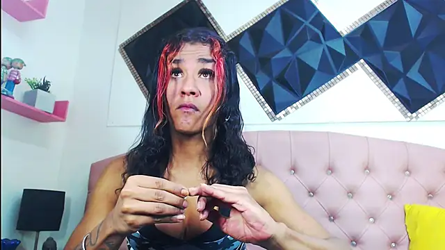 andrea safeira doll online show from 10/26/25, 11:16