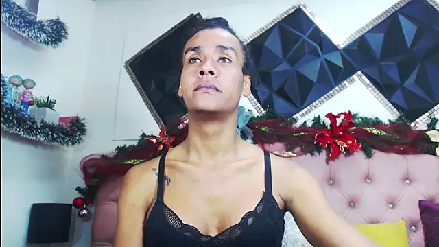 andrea safeira doll online show from 12/16/25, 01:48