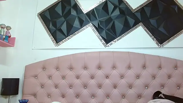 andrea safeira doll online show from 02/25/26, 12:11