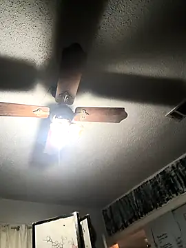 Snapshot of TexaSMESS_37 chatting on 12/01/25, 10:54 TexaSMESS 37 online show from 12/01/25, 10:54