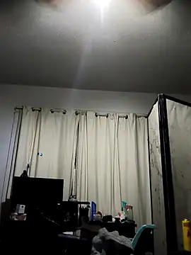 Snapshot of TexaSMESS_37 chatting on 11/26/25, 12:16 TexaSMESS 37 online show from 11/26/25, 12:16