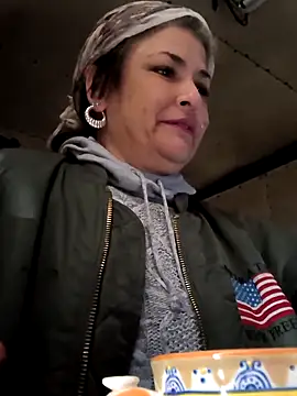 Snapshot of TexaSMESS_37 chatting on 02/16/25, 05:37 TexaSMESS 37 online show from 02/16/25, 05:37