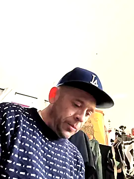 Snapshot of TexaSMESS_37 chatting on 02/24/25, 09:41 TexaSMESS 37 online show from 02/24/25, 09:41