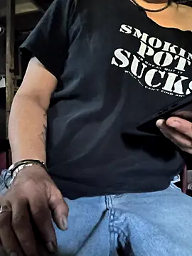 Snapshot of TexaSMESS_37 chatting on 02/16/26, 04:38 TexaSMESS 37 online show from 02/16/26, 04:38