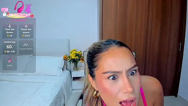 Snapshot of AndreaMartini chatting on 09/22/25, 11:55 AndreaMartini online show from 09/22/25, 11:55