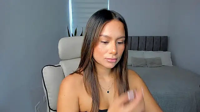 Snapshot of AndreaMartini chatting on 02/26/25, 10:04 AndreaMartini online show from 02/26/25, 10:04