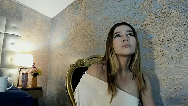 Lezy  online show from 03/01/26, 07:36