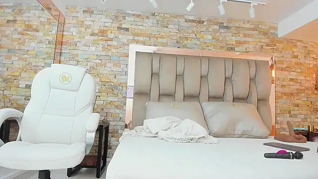 karla dunn online show from 02/24/26, 08:31