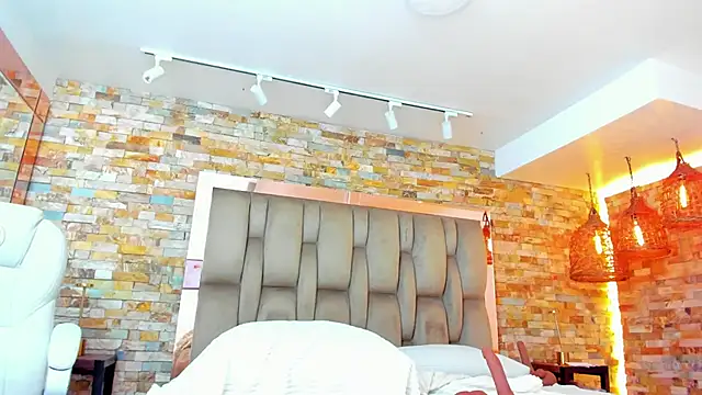 karla dunn online show from 11/14/25, 08:45