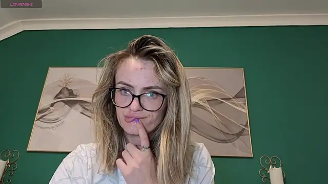 hotjessyca online show from 05/15/26, 06:00