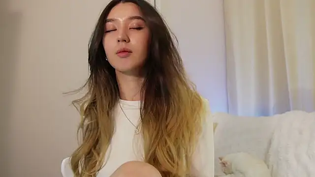 Sarasuo1 online show from 01/22/25, 12:38