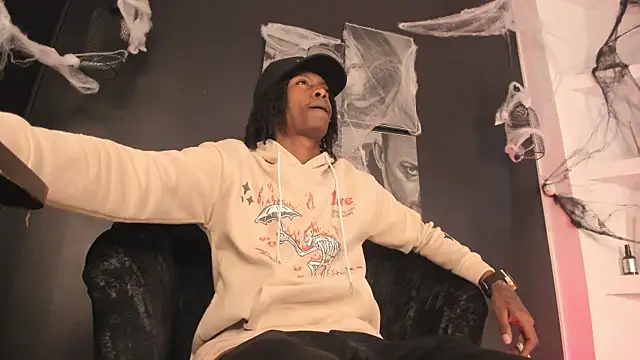 BRYXXXON1 online show from 10/12/25, 04:52