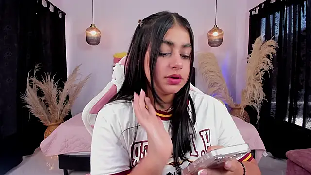 GabyRhodes online show from 03/18/25, 07:33