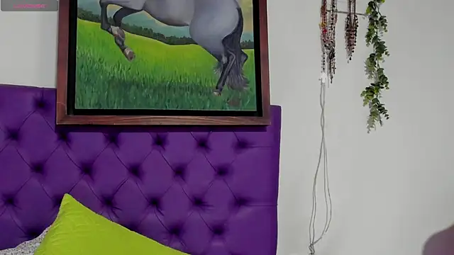 Cloeandtyfanny online show from 06/23/26, 04:27