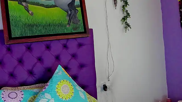 Cloeandtyfanny online show from 06/12/26, 04:38
