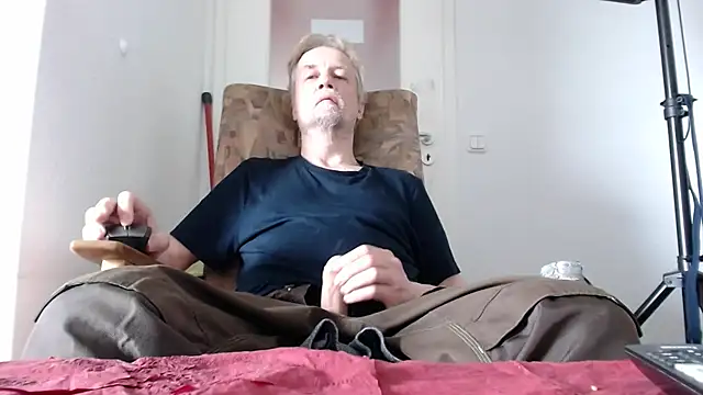 Cordt30 online show from 06/17/26, 04:28