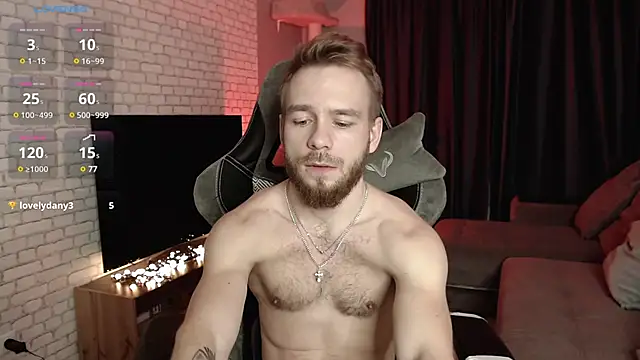 Snapshot of LeoPaulini chatting on 12/28/24, 08:05 LeoPaulini online show from 12/28/24, 08:05