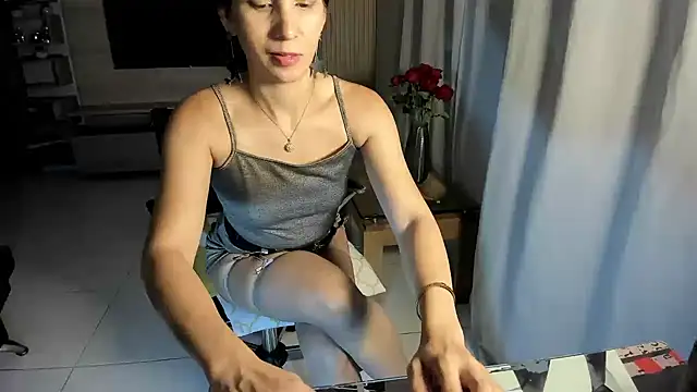 dalilaoficials1 online show from 03/21/26, 11:03