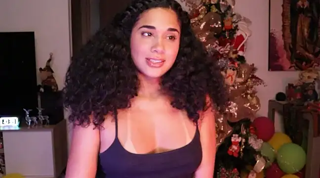 Mysensualbrunette1 online show from 12/24/24, 03:49