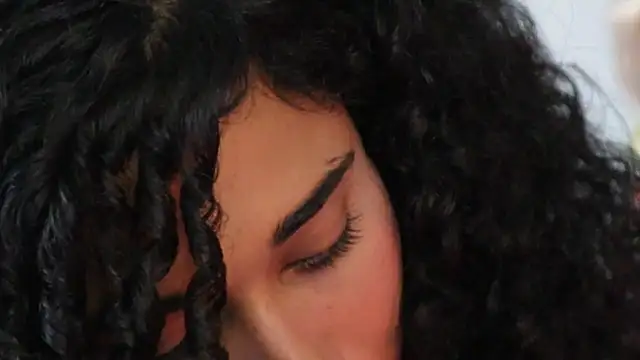 Mysensualbrunette1 online show from 01/04/25, 08:16