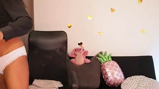 Mysensualbrunette1 online show from 01/12/25, 08:36