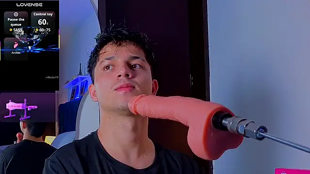 Issac james  online show from 11/08/25, 04:27