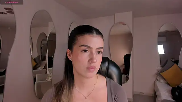 PaulinaSantos  online show from 09/11/25, 07:14