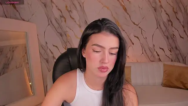 PaulinaSantos  online show from 10/11/25, 08:10