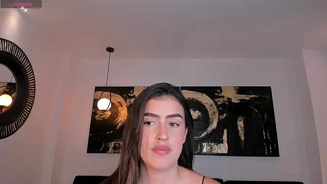 PaulinaSantos  online show from 04/17/26, 08:00