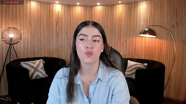 Snapshot of PaulinaSantos_ chatting on 07/12/26, 05:36 PaulinaSantos online show from 07/12/26, 05:36