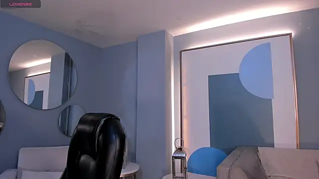 PaulinaSantos  online show from 10/14/25, 07:58