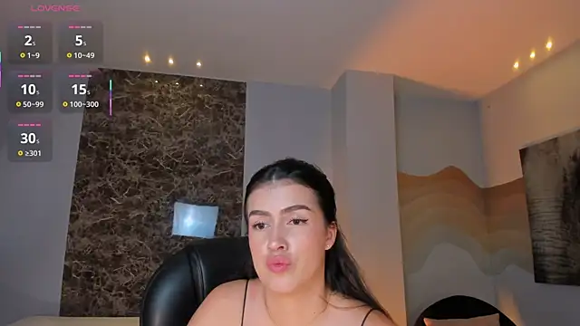 Snapshot of PaulinaSantos_ chatting on 05/30/26, 08:03 PaulinaSantos online show from 05/30/26, 08:03