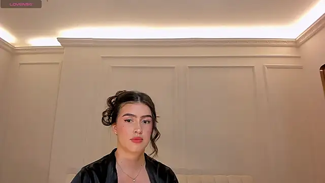 Snapshot of PaulinaSantos_ chatting on 06/24/26, 07:22 PaulinaSantos online show from 06/24/26, 07:22