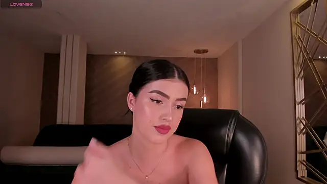 Snapshot of PaulinaSantos_ chatting on 07/15/26, 08:16 PaulinaSantos online show from 07/15/26, 08:16