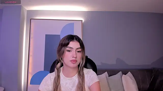 PaulinaSantos  online show from 03/19/25, 07:17