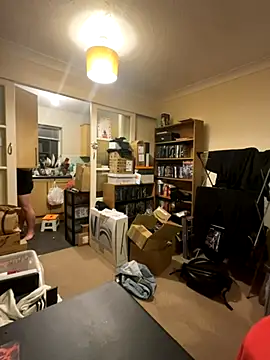 Snapshot of LondonTeffy chatting on 11/12/25, 10:02 LondonTeffy online show from 11/12/25, 10:02