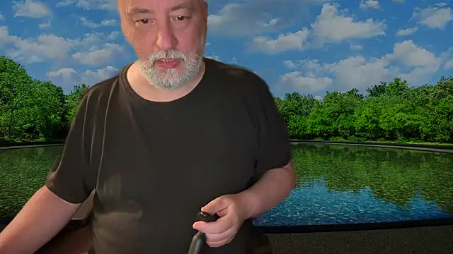 Snapshot of LondonTeffy chatting on 11/05/25, 10:13 LondonTeffy online show from 11/05/25, 10:13