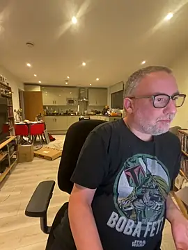 LondonTeffy online show from 06/18/26, 09:09