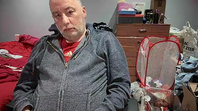 Snapshot of LondonTeffy chatting on 01/08/26, 10:05 LondonTeffy online show from 01/08/26, 10:05