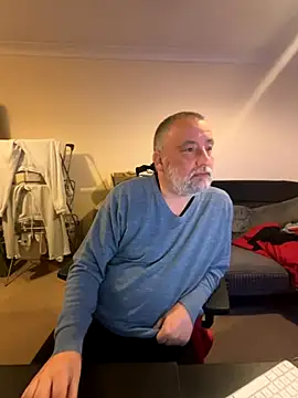 Snapshot of LondonTeffy chatting on 11/03/25, 09:40 LondonTeffy online show from 11/03/25, 09:40