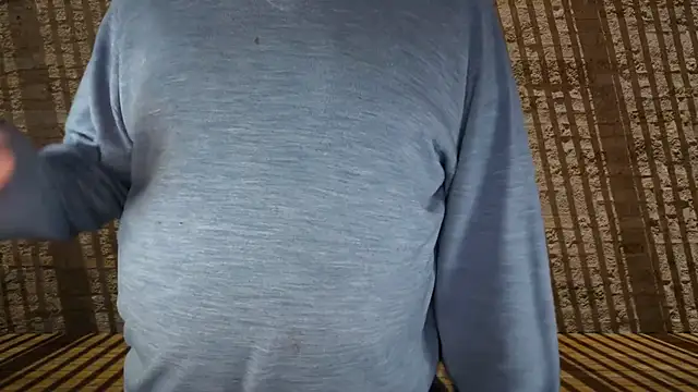 Snapshot of LondonTeffy chatting on 12/01/25, 11:00 LondonTeffy online show from 12/01/25, 11:00