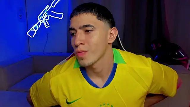 Snapshot of Naranjo_s06 chatting on 05/16/26, 12:53 Naranjo s06 online show from 05/16/26, 12:53