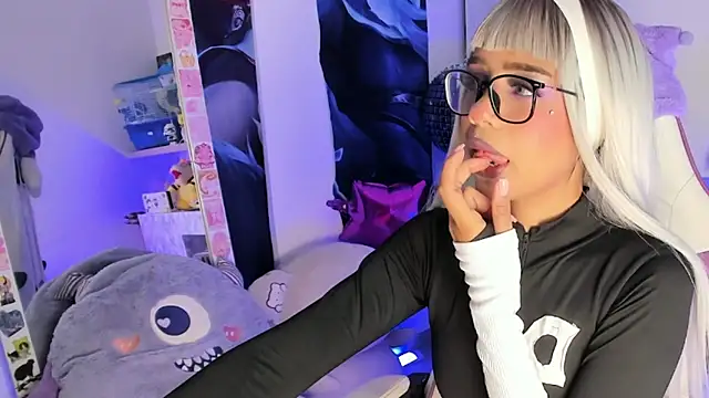 Snapshot of cutestephuwu chatting on 03/06/25, 04:08 cutestephuwu online show from 03/06/25, 04:08