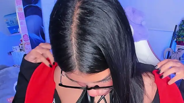 Snapshot of cutestephuwu chatting on 03/11/25, 04:19 cutestephuwu online show from 03/11/25, 04:19