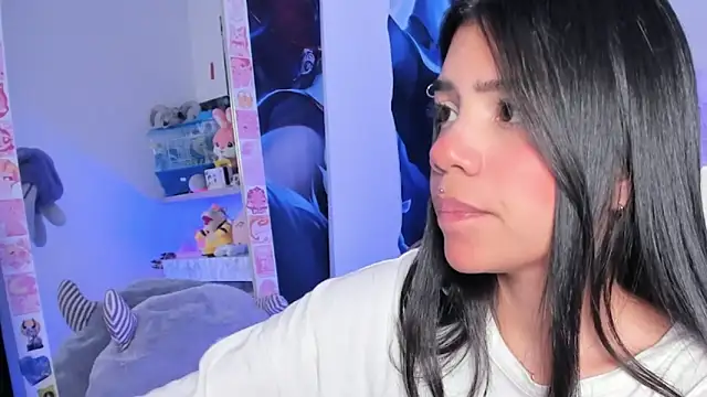 Snapshot of cutestephuwu chatting on 02/18/25, 03:42 cutestephuwu online show from 02/18/25, 03:42